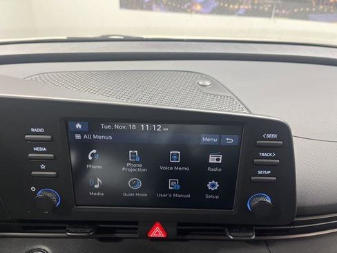 New 2025 Hyundai Elantra Sport image 15