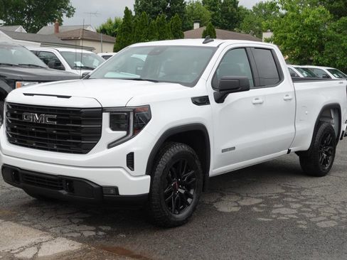 Used 2023 GMC Sierra 1500 Elevation image 1