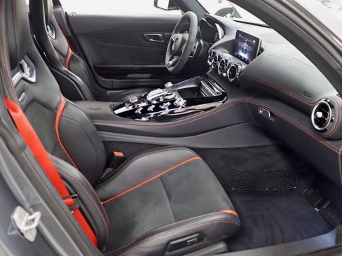 Used 2016 Mercedes-Benz AMG GT S image 32
