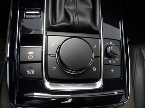 Certified 2025 MAZDA CX-30 2.5 Turbo w/ Premium Package image 33