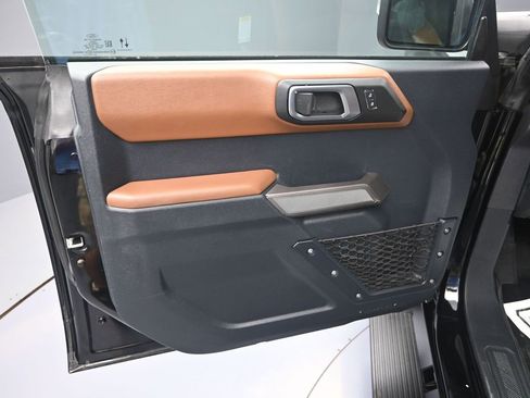 Used 2021 Ford Bronco Outer Banks image 9