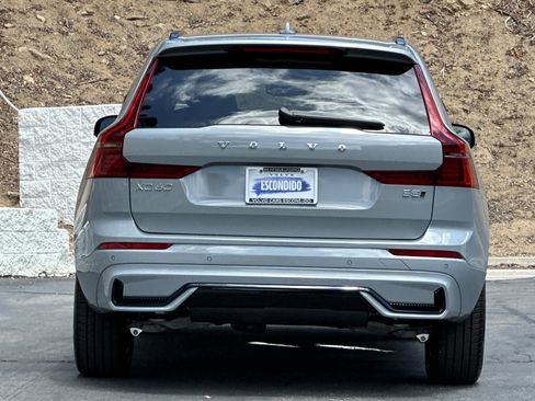 New 2026 Volvo XC60 B5 Core AWD/4WD image 5