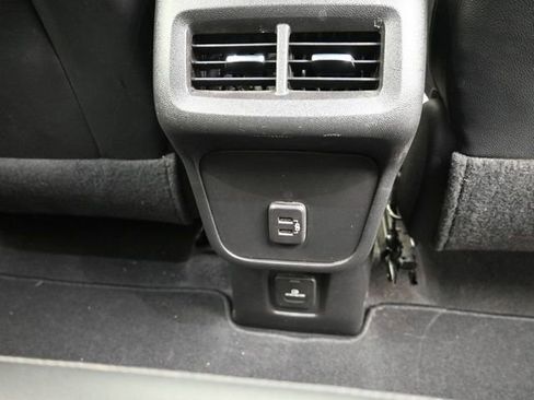 Used 2023 Chevrolet Equinox RS image 35