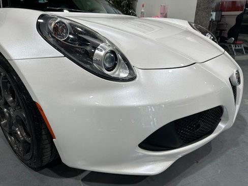 Used 2017 Alfa Romeo 4C Coupe w/ Coupe Track Package 1 RWD image 22