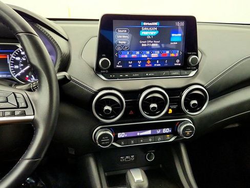 Used 2020 Nissan Sentra SV FWD image 17