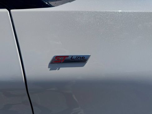 New 2026 Ford Explorer ST-Line w/ ST-Line Street Pack AWD/4WD image 16