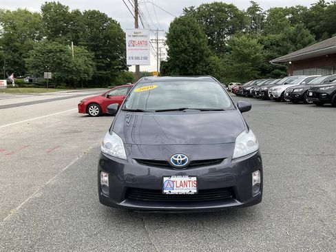 Used 2010 Toyota Prius Three w/ Navigation Pkg FWD image 2