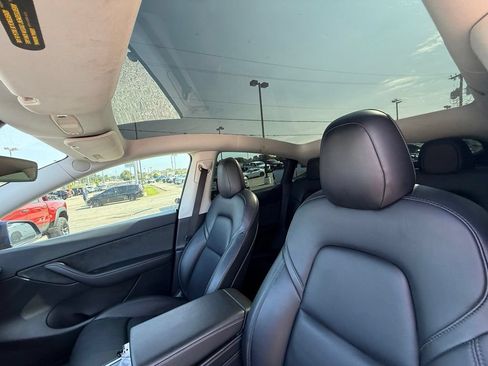 Used 2021 Tesla Model Y Long Range AWD/4WD image 13