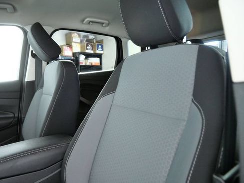 Certified 2019 Ford Escape SE FWD image 18