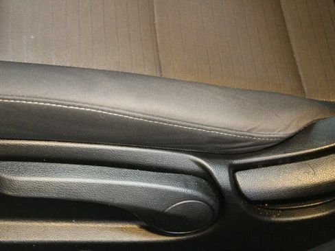 Used 2018 Kia Forte LX w/ LX Popular Package image 17