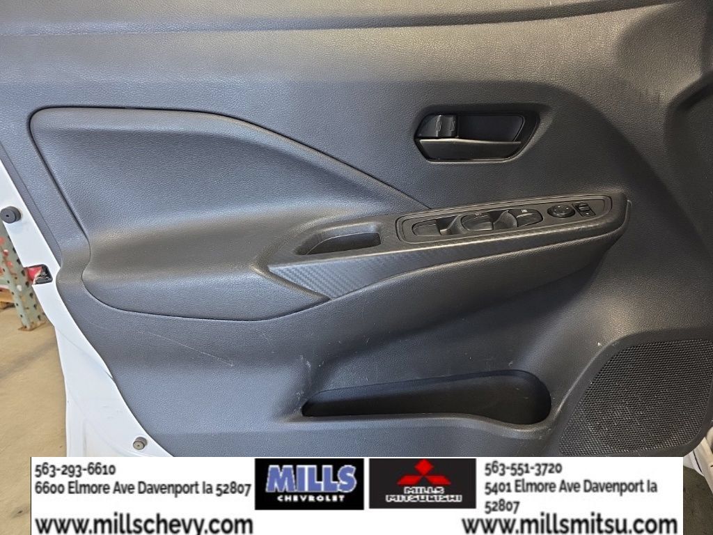 Used 2020 Nissan Versa S FWD image 14