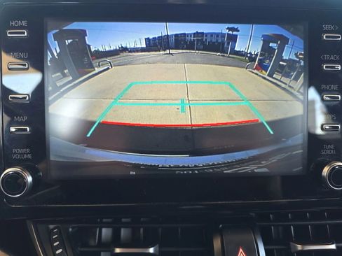 Used 2019 Toyota C-HR XLE image 25