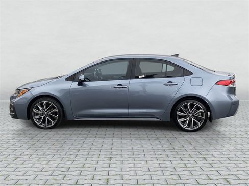 Certified 2022 Toyota Corolla SE image 2