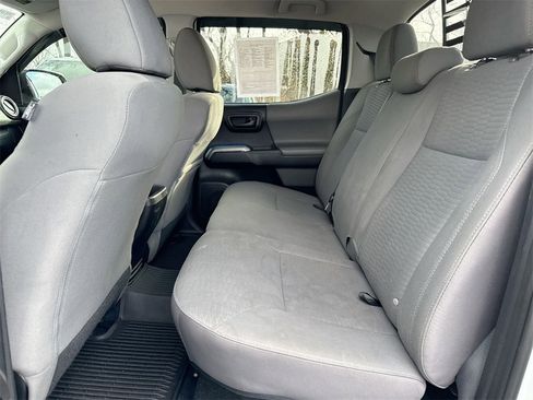 Used 2016 Toyota Tacoma SR5 image 22