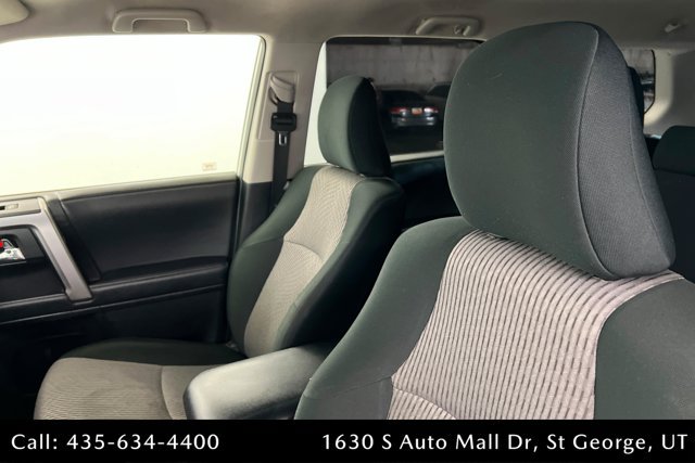 Used 2020 Toyota 4Runner SR5 AWD/4WD image 16