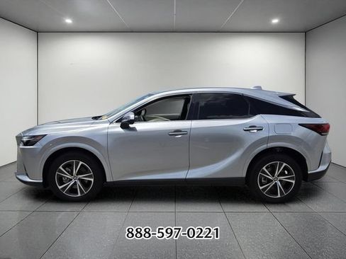 Used 2024 Lexus RX 350 FWD w/ Technology Package image 2