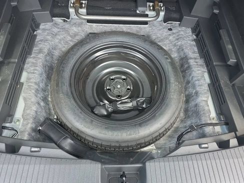 Used 2021 Nissan Rogue SV w/ Premium Package FWD image 48