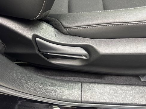 Used 2025 Honda Civic Sport image 48