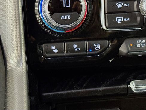 Certified 2024 GMC Yukon XL Denali w/ Advanced Technology Package AWD/4WD image 23