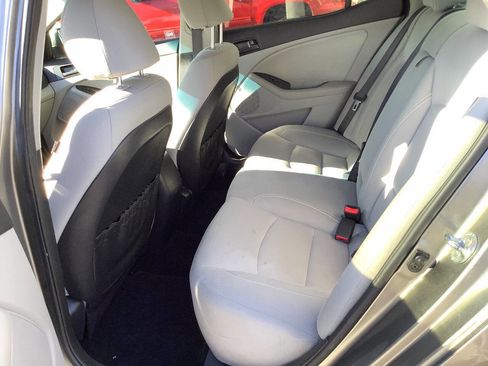 Used 2013 Kia Optima LX image 29