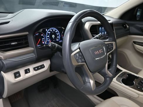 Used 2021 GMC Acadia Denali w/ Denali Technology Package FWD image 12
