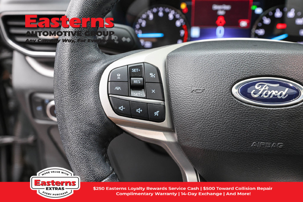 Used 2023 Ford Explorer XLT w/ Equipment Group 202A AWD/4WD image 16