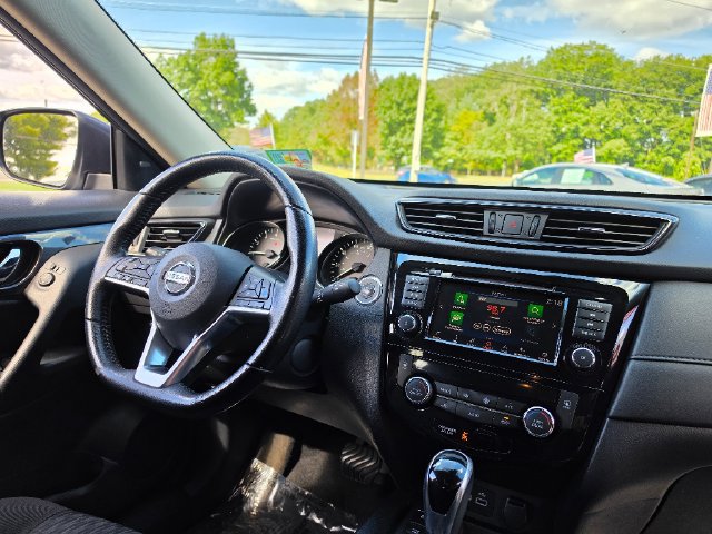 Used 2020 Nissan Rogue SV w/ Premium Package AWD/4WD image 13