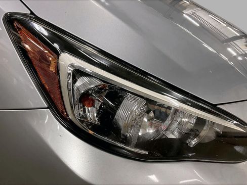 Used 2019 Subaru Crosstrek 2.0i Premium AWD/4WD image 27