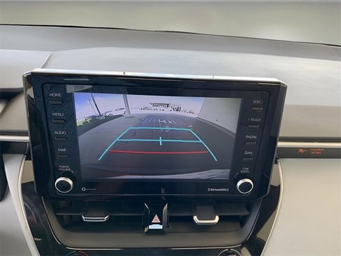 Used 2022 Toyota Corolla SE image 32