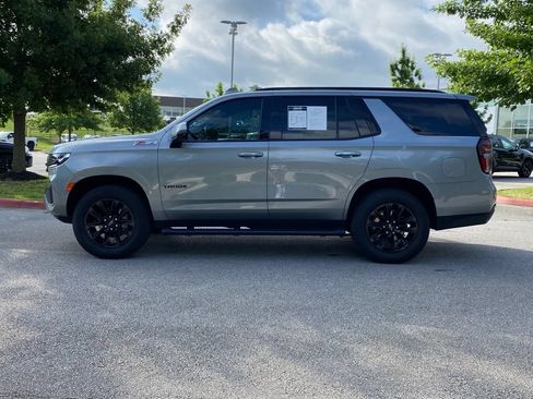 Used 2024 Chevrolet Tahoe Z71 w/ Luxury Package AWD/4WD image 4