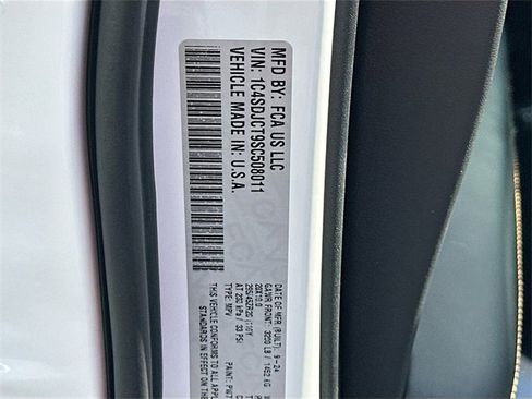 Used 2025 Dodge Durango R/T image 31