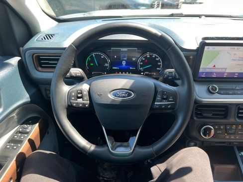Used 2024 Ford Maverick Lariat FWD image 17