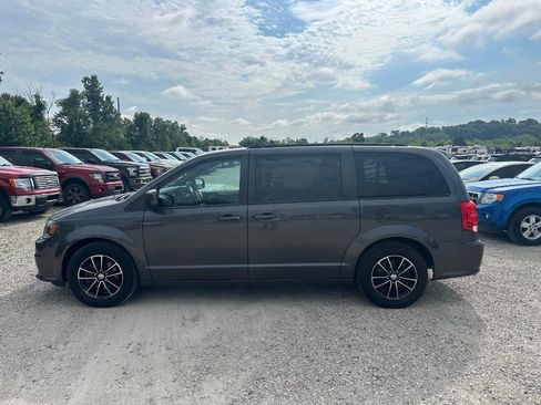 Used 2018 Dodge Grand Caravan GT FWD image 4