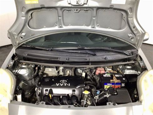 Used 2009 Toyota Yaris image 5