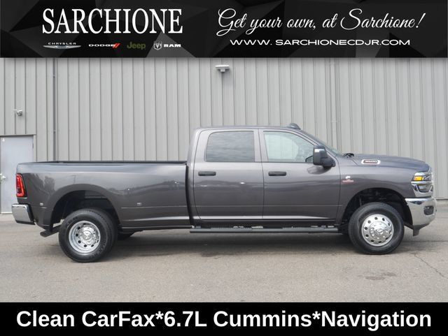 Used 2026 RAM 3500 Tradesman AWD/4WD image 1