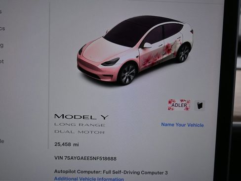 Used 2022 Tesla Model Y Long Range AWD/4WD image 12