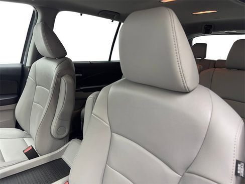 Used 2022 Honda Pilot Special Edition image 28