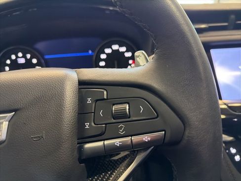 Used 2023 Cadillac XT6 Sport w/ Technology Package image 38