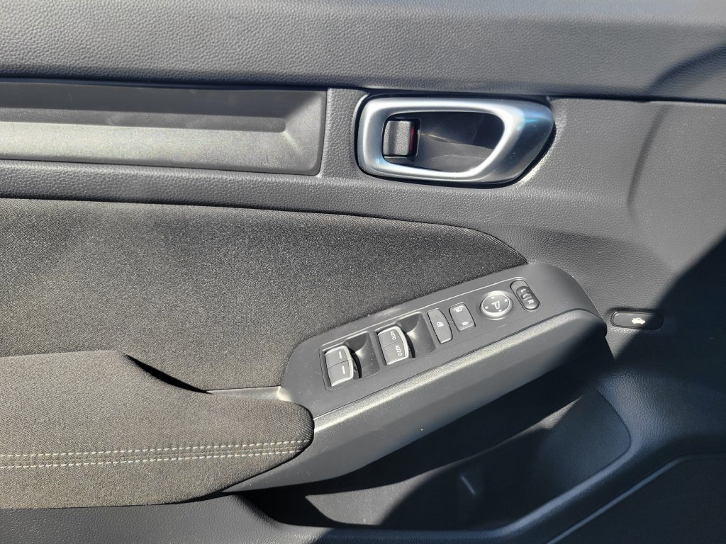 Used 2023 Honda Civic Sport image 15