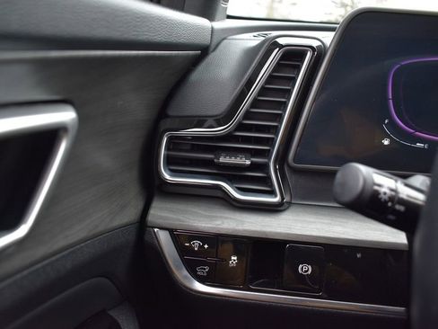 Used 2024 Kia Sportage X-Line w/ X-Line Premium Package image 27