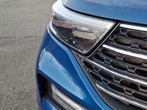 Used 2021 Ford Explorer XLT w/ Equipment Group 202A image 18