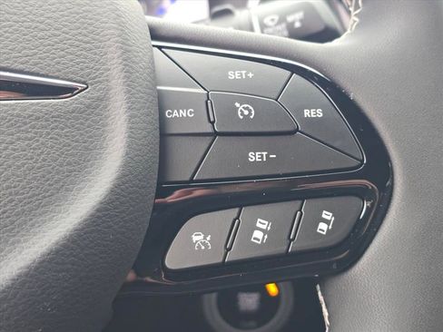 New 2026 Chrysler Pacifica Select w/ S Appearance Package image 12