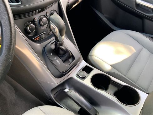 Used 2015 Ford Escape SE image 17