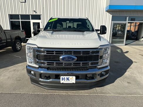 Used 2023 Ford F250 XLT w/ FX4 Off-Road Package image 2