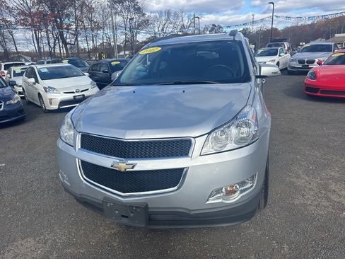 Used 2012 Chevrolet Traverse LT image 3