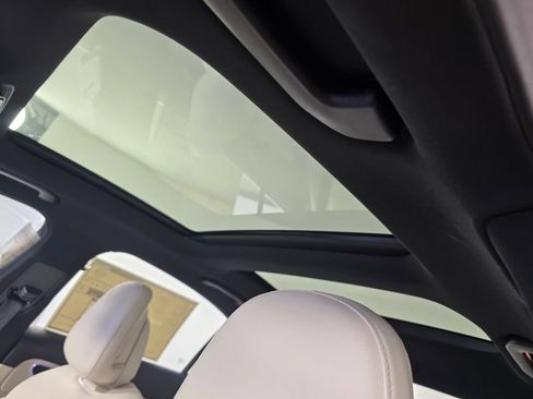 New 2026 Mercedes-Benz C 300 Sedan image 9