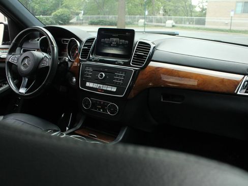 Used 2018 Mercedes-Benz GLS 450 4MATIC w/ Premium Package image 26