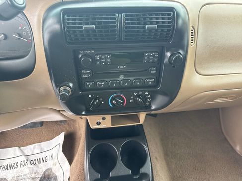 Used 2000 Ford Ranger XLT image 17