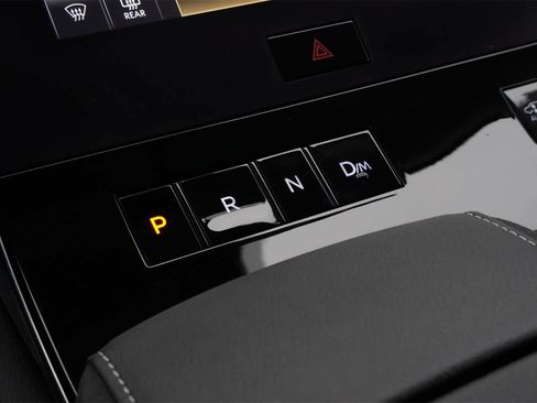 Certified 2025 INFINITI QX80 Sensory image 14