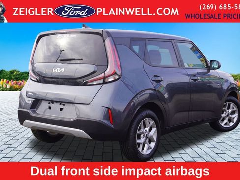 Used 2024 Kia Soul LX w/ Option Group 015 image 5